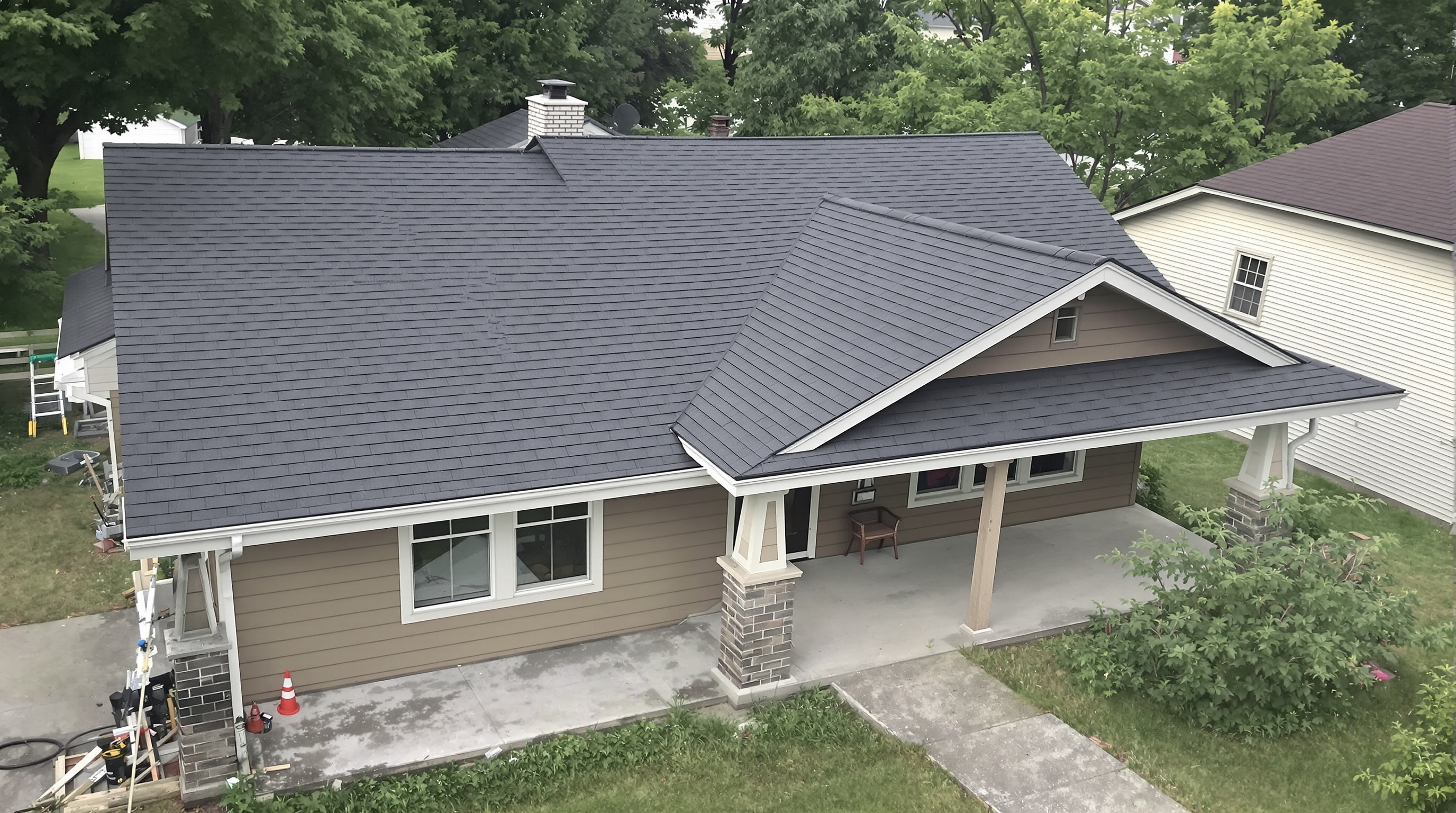 Commercial roofing maintenance
